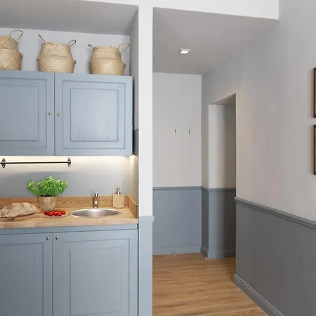 Ξενοδοχείο Donna Francesca 4*