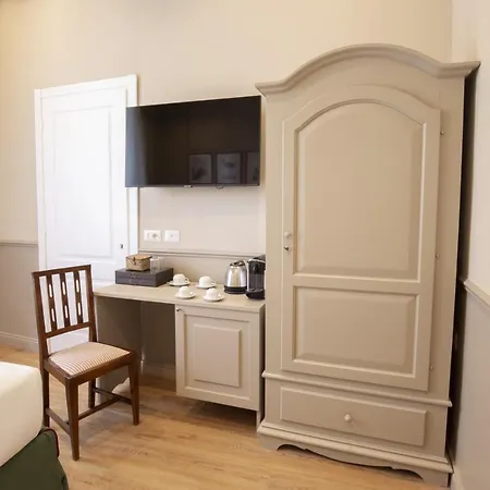 Hotell Donna Francesca