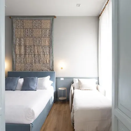 Donna Francesca Hotel