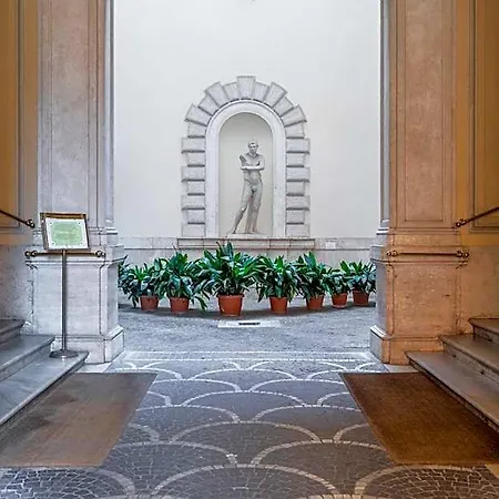 Donna Francesca Hotel