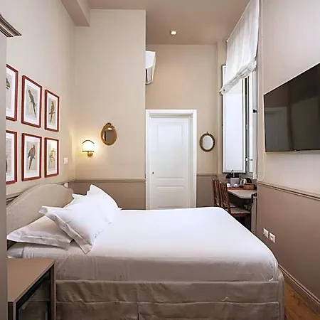 Donna Francesca Hotel 4*