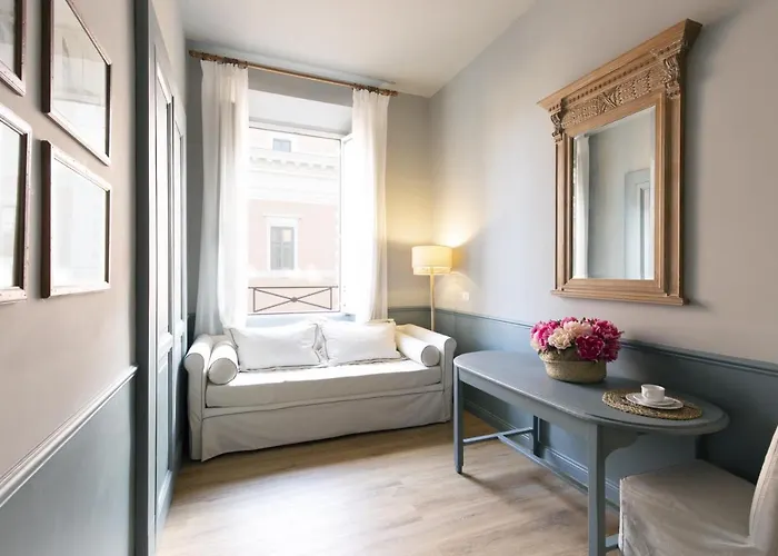 Donna Francesca Hotel 4*