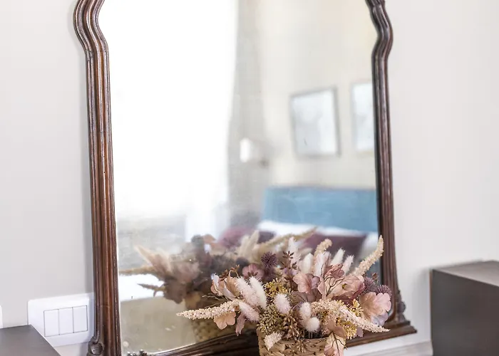 Отель Donna Francesca 4*